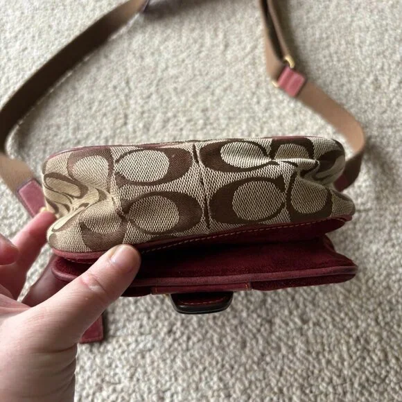 Coach Soho Crossbody Burgundy Suede Classic C Y2K Bag Hang Tag RARE Vintage - Picture 12 of 14
